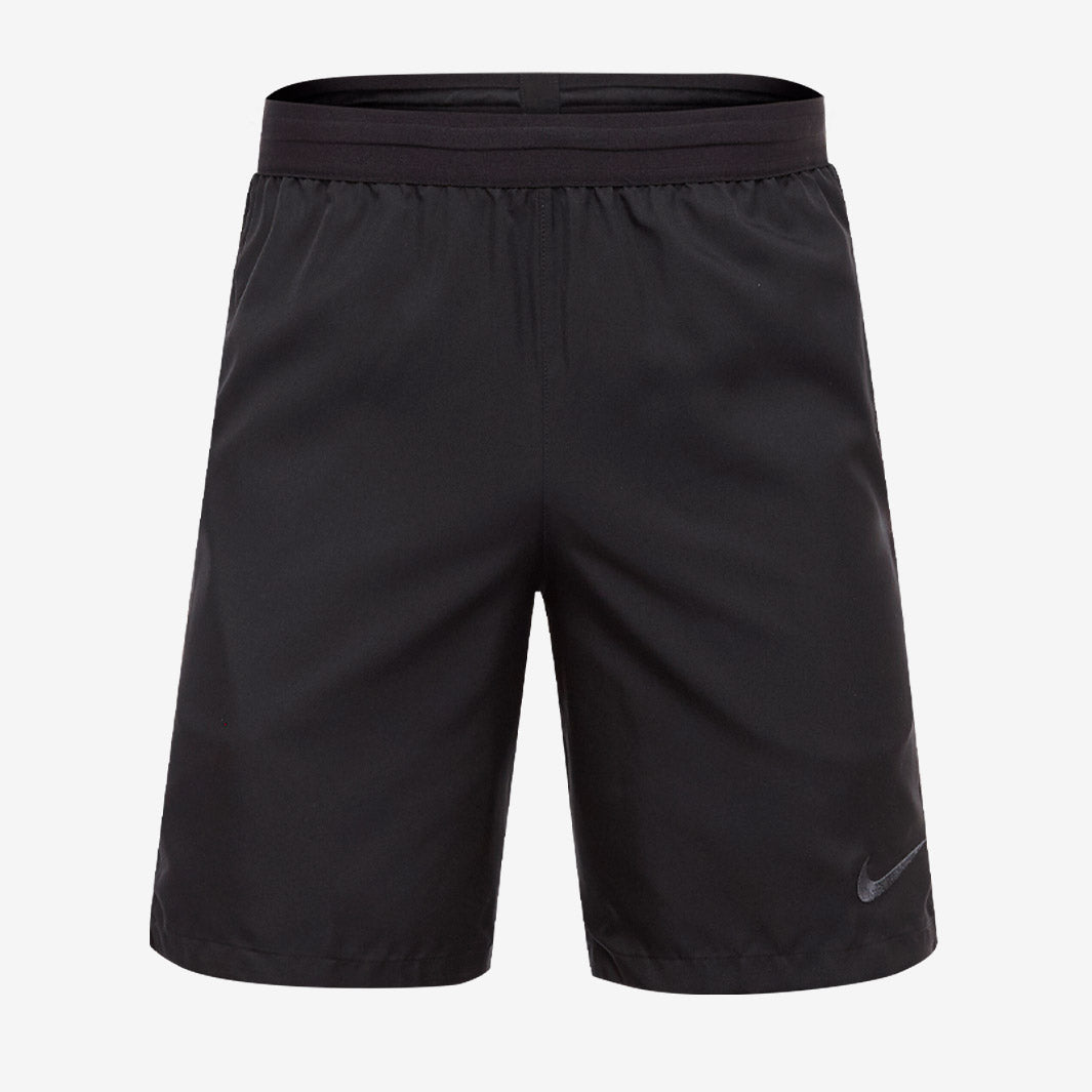 Short d’arbitre Nike Dry Referee noir (AA0737-010) – vue de face, modèle présenté sans le marquage Coupe de Paris